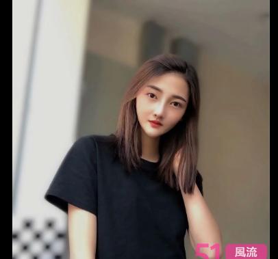 闵行美女萌萌